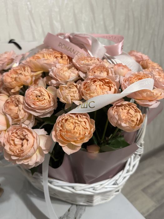 Букет Romantic. С корзиной