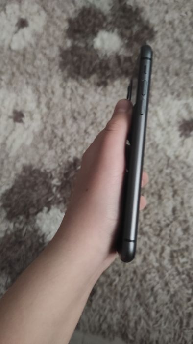 iPhone 11 продаю