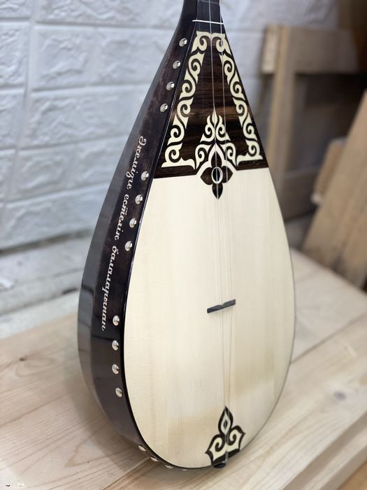 Домбыра жасаймын, сатамын