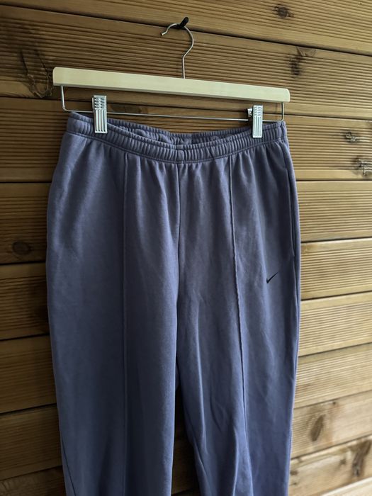 Оригинално дамско долнище Nike Sportswear High-Waisted (Размер S)