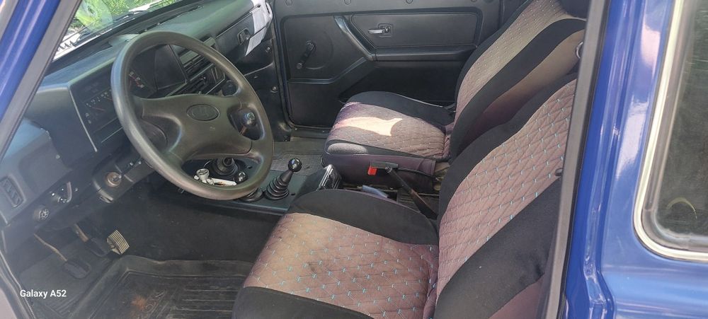 Продам ниву 2000г на ходу