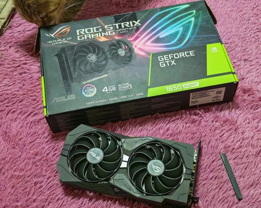 Видео карта Asus Rog Strix 1650 super