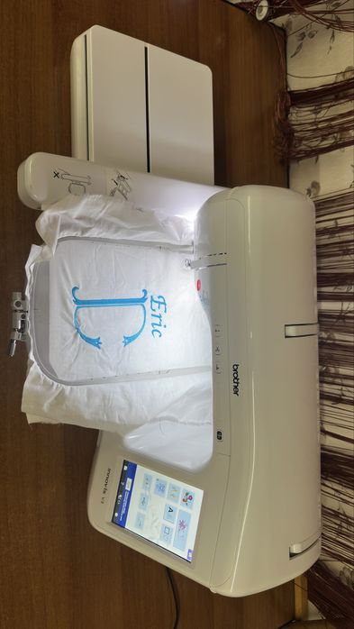 Masina de brodat Brother innovis v3