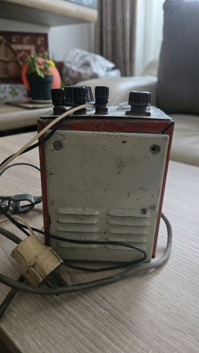 Redresor incarcare acumulatori