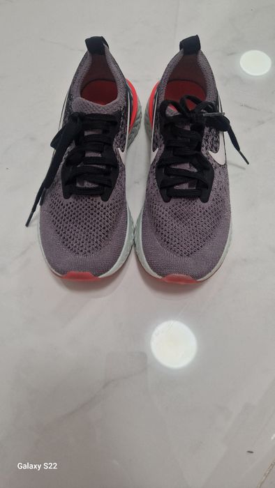 Маратонки Nike 35.5