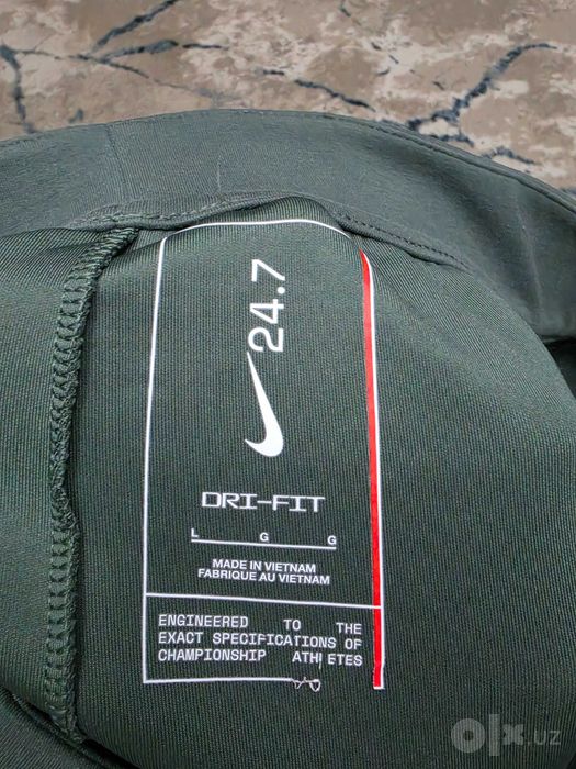 Спортивный костюм Nike Dri-Fit зеленый (Размер L) Идеальное состояние