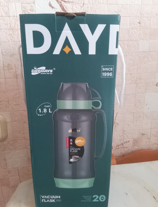 Продам термос . Новый абсолютно. 1.8л