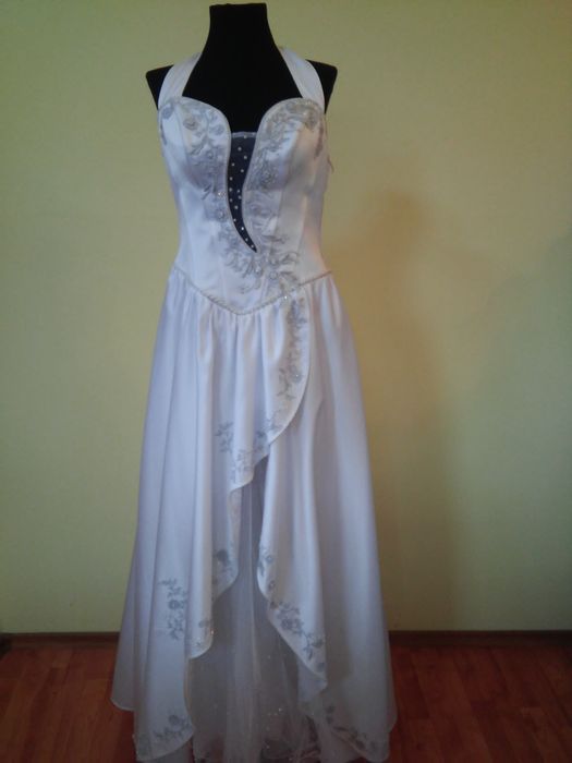 Vand stoc rochii de mireasa