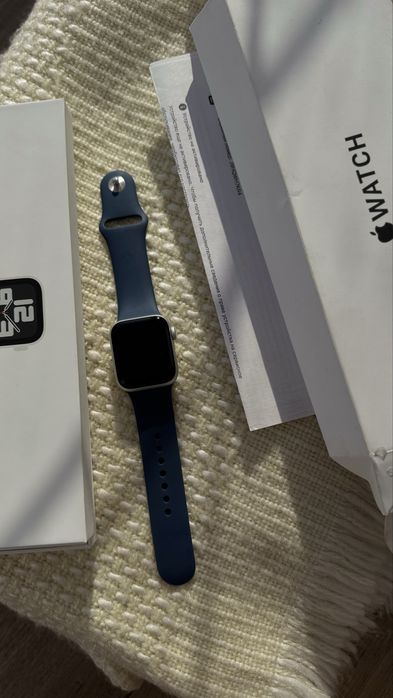 Продам  Apple Watch SE 40mm