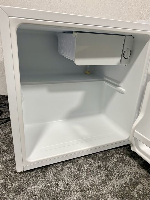 Minibar Star Light 45 L – Nefolosit  – 350 LEI
