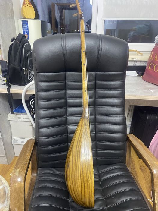 Домбыра сатылады