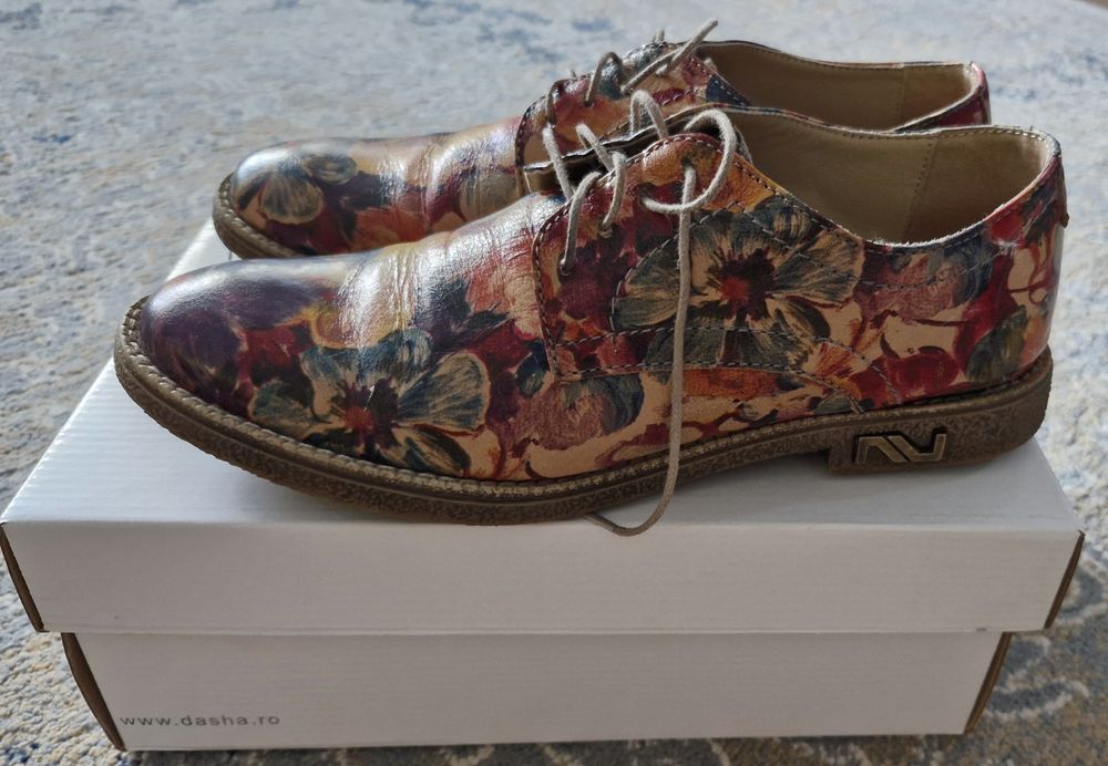 Pantofi dama tip Oxford