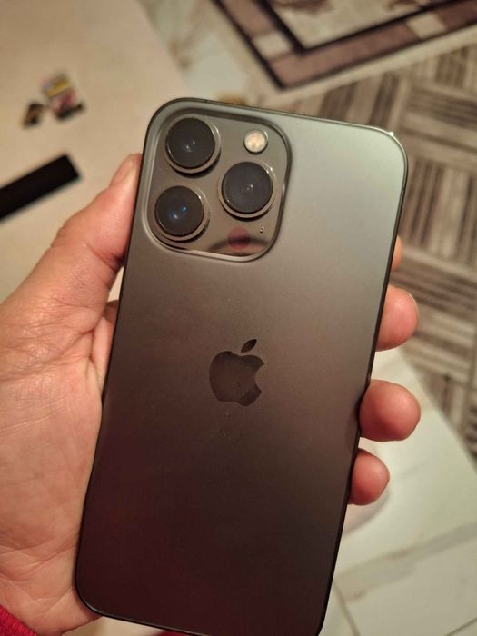 Продавам Iphone 13 Pro СПЕШНО