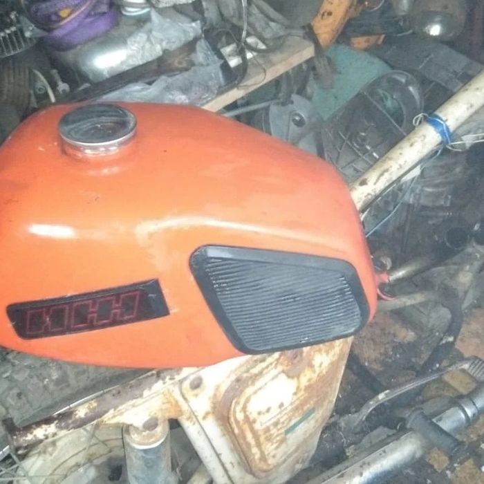 Продам мотоцикл комплектующие иж