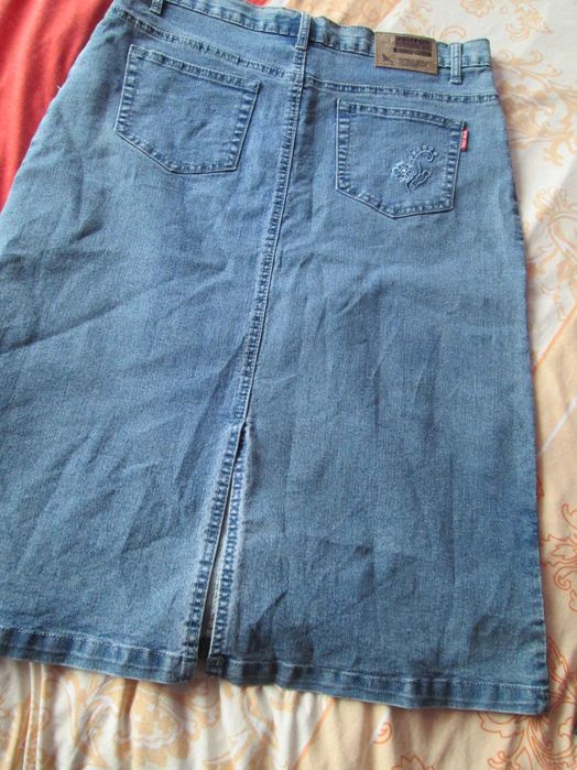 fusta blugi albastra 40