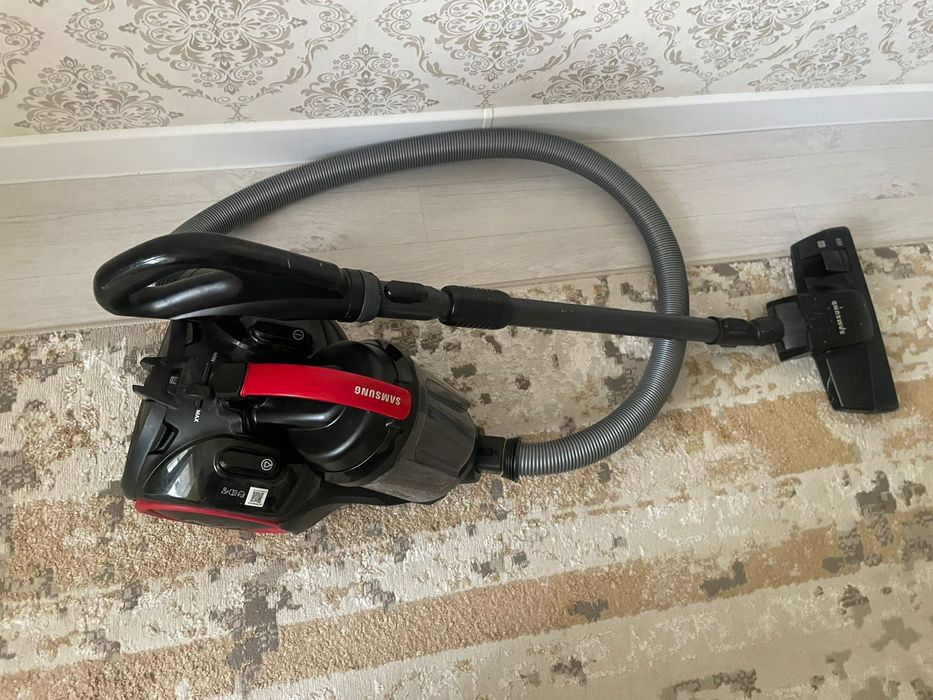 Продается пылесос Samsung