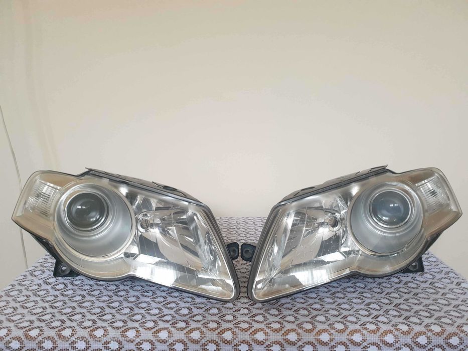 Оригинални фарове HELLA VW Passat B6 – комплект ляв + десен