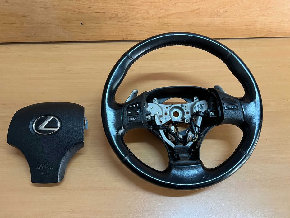 Волан Lexus IS250 / IS200 / IS300 с пера + airbag – оригинален