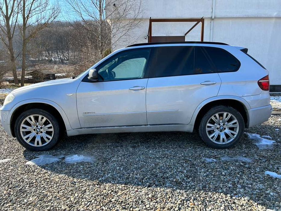 Vand BMW X5 - LA PRET REDUS - NU functioneaza pompa de injectie