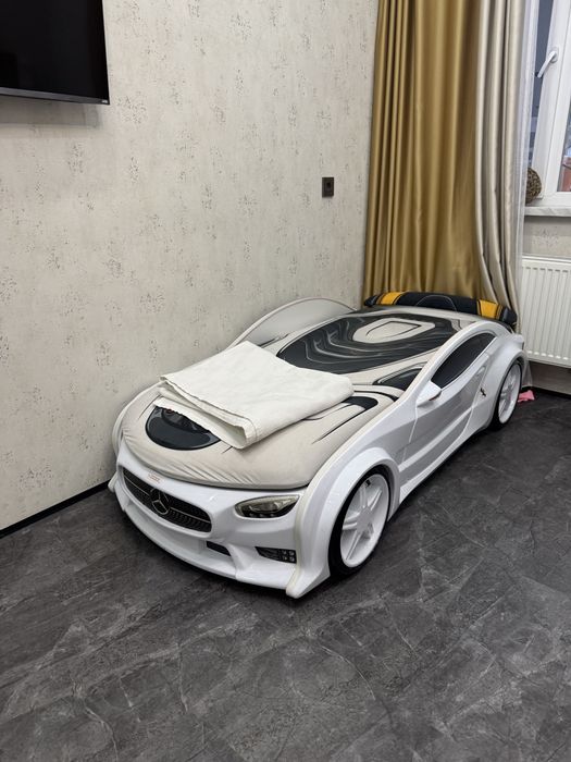 Кровать машинка детская