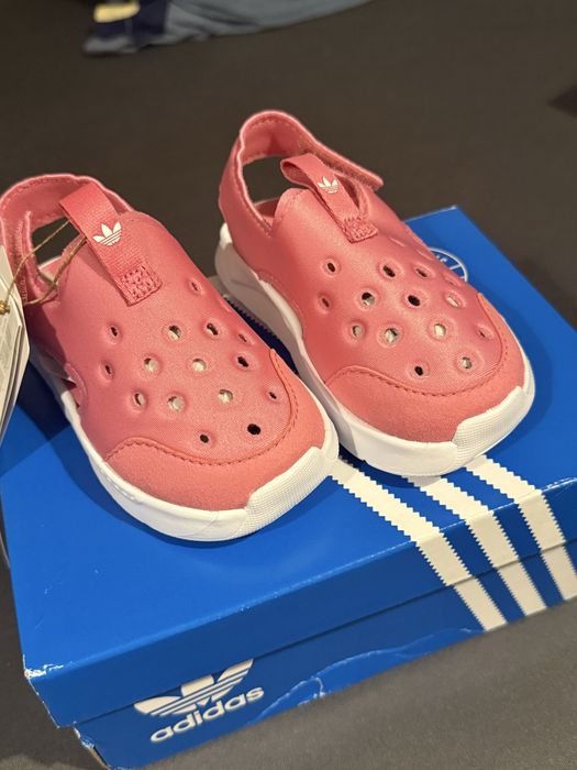 Incaltaminte fete m25