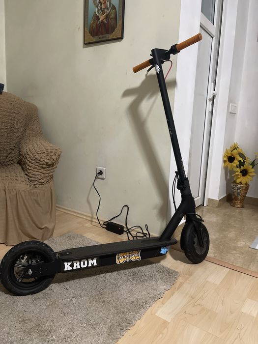 Vând trotineta Xiaomi Mi pro 2 in stare foarte buna