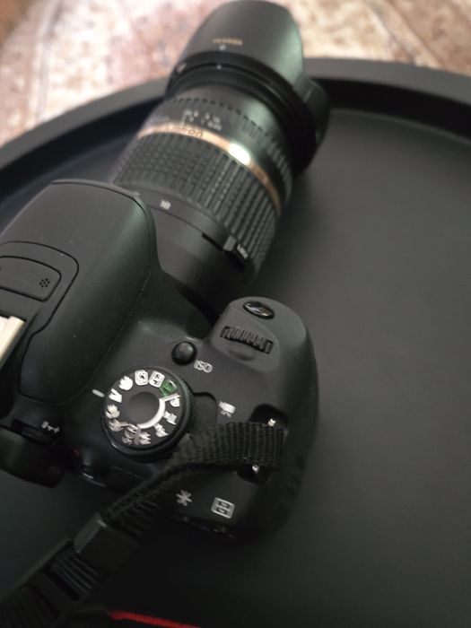 Vand Canon 700D  cu obiectiv Tamron 18 -270 mm