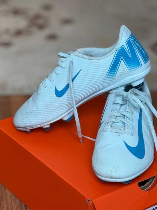 Adidasi copii fotbal 37 1/2 Mercurial Vapor JR 16 Club