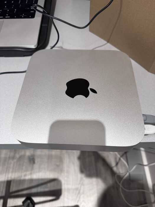Mac mini core i7/ram 16gb/ssd 512gb