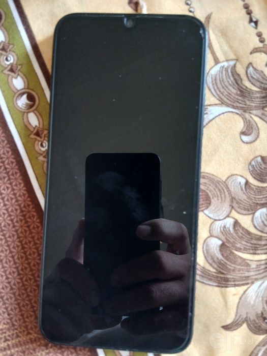 Redmi 15 c sotiladi (8+8; 256GB)
