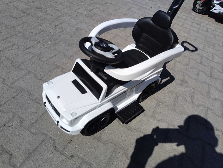 MERCEDES Кола за яздене с дръжка Mercedes-benz G350d бял