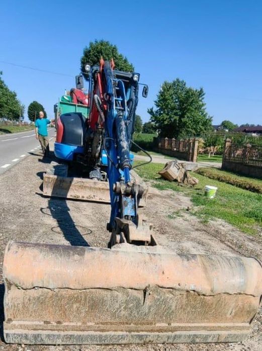 Excavator / dumper de 6 tone de închiriat