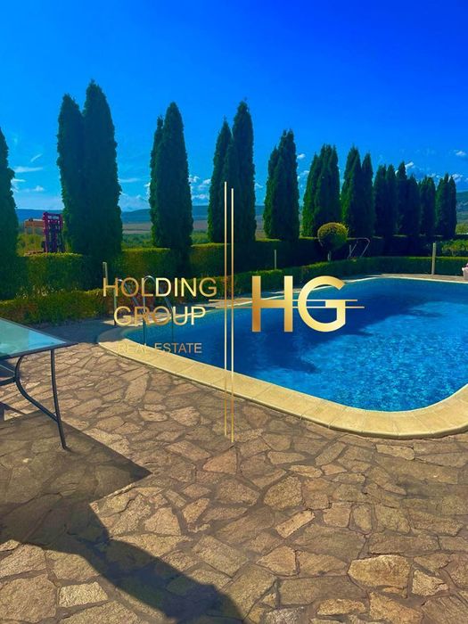 Продава се Къща в с. Оброчище, Област Добрич - 250 кв.м за 714 €/кв.м - Снимка #1