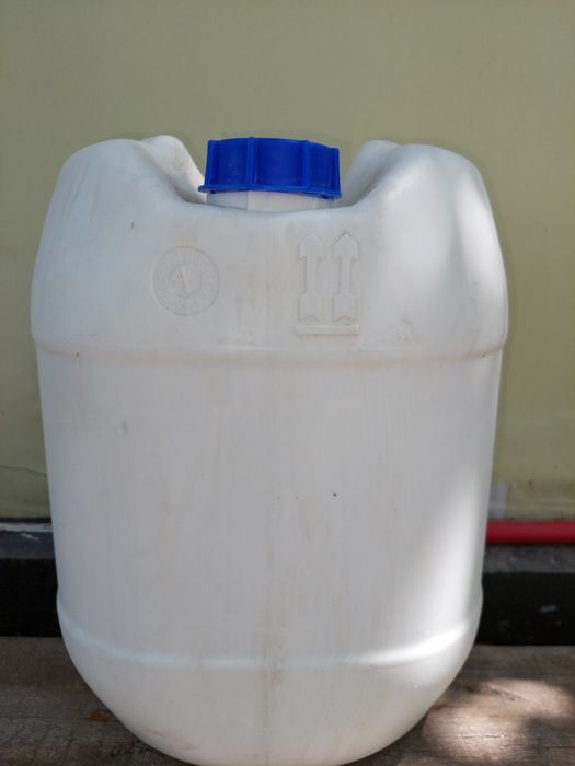 Продам канистры.