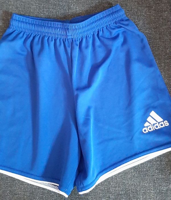 Set ADIDAS marime 9-10 ani 140 cm