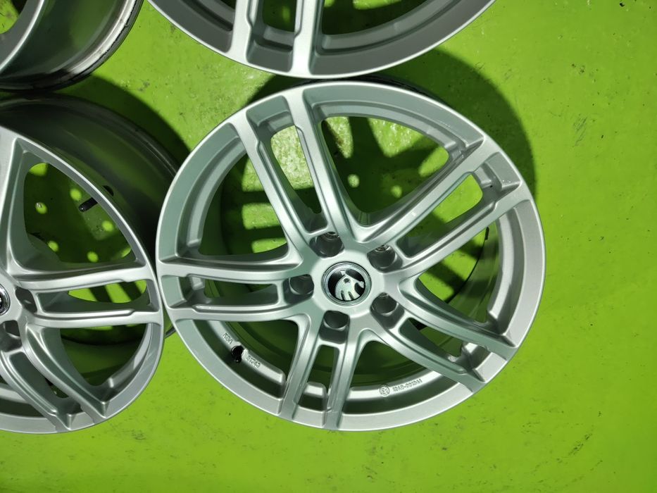 17 5x112 Skoda лети джанти 5х112 шкода