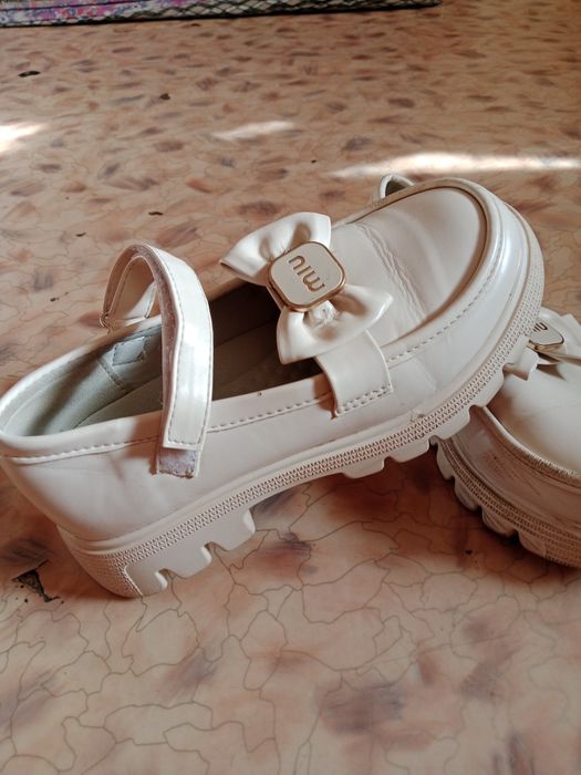 Продам детская обувь