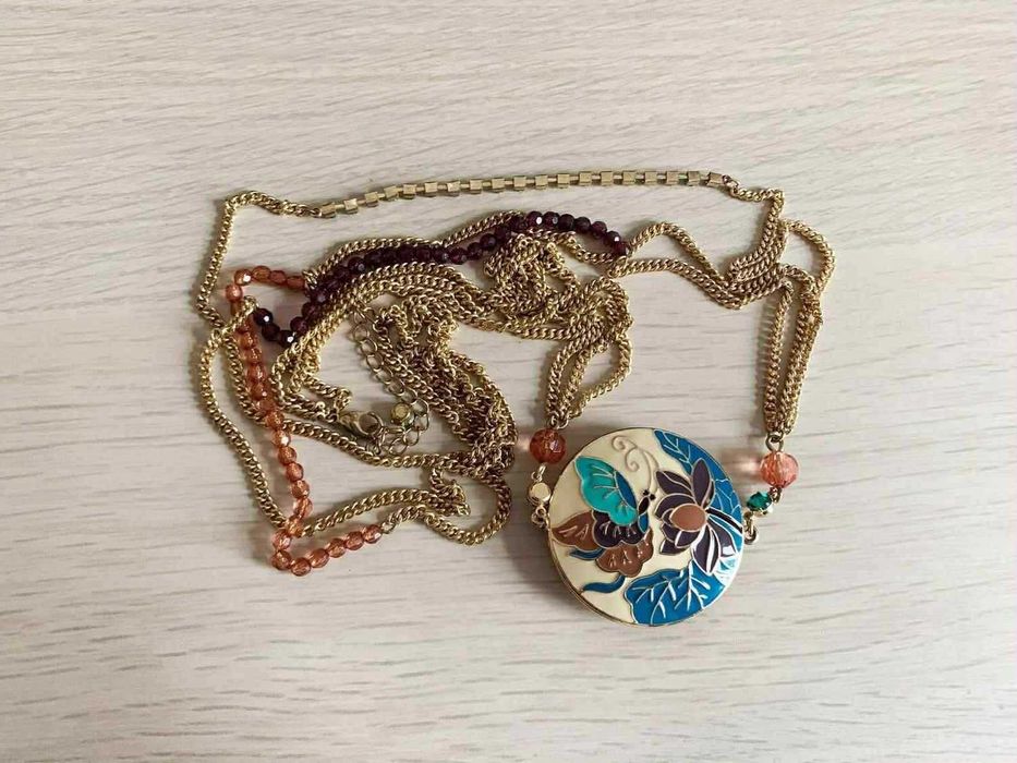 Красиво колие Германия