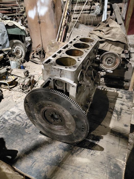 Двигатель УМЗ -4218 "сотка"