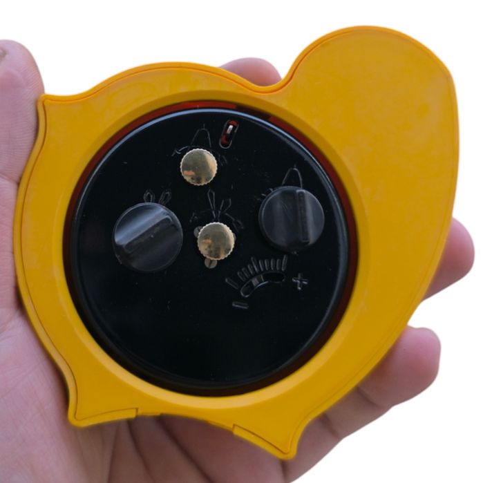 Ретро механичен будилник Slava пиле (обслужен)