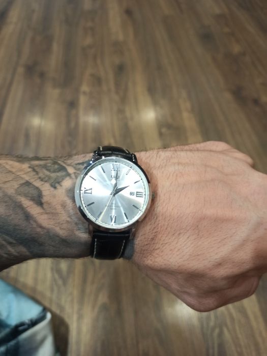 Елегантен ръчен часовник Q&Q