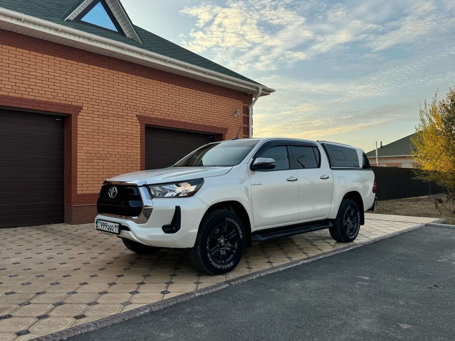 Тойота Хайлюкс аренда с водителем