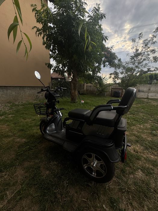Vand triciclu electric neo A6/neo XD