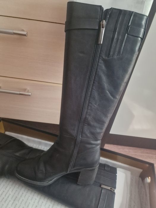 Женские зимние сапоги