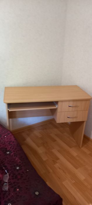Стол письменный...