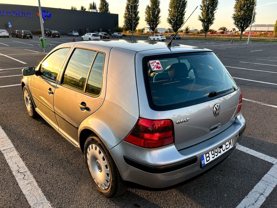 VOLKSWAGEN Golf 2002 — imagine 5