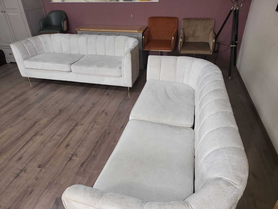 Кремав комплект дивани от плат две тройки