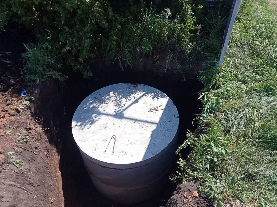 Монтаж септиков.