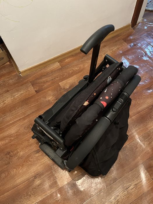 Продам прогулочную коляску