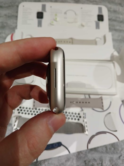 Apple watch 9 starlight